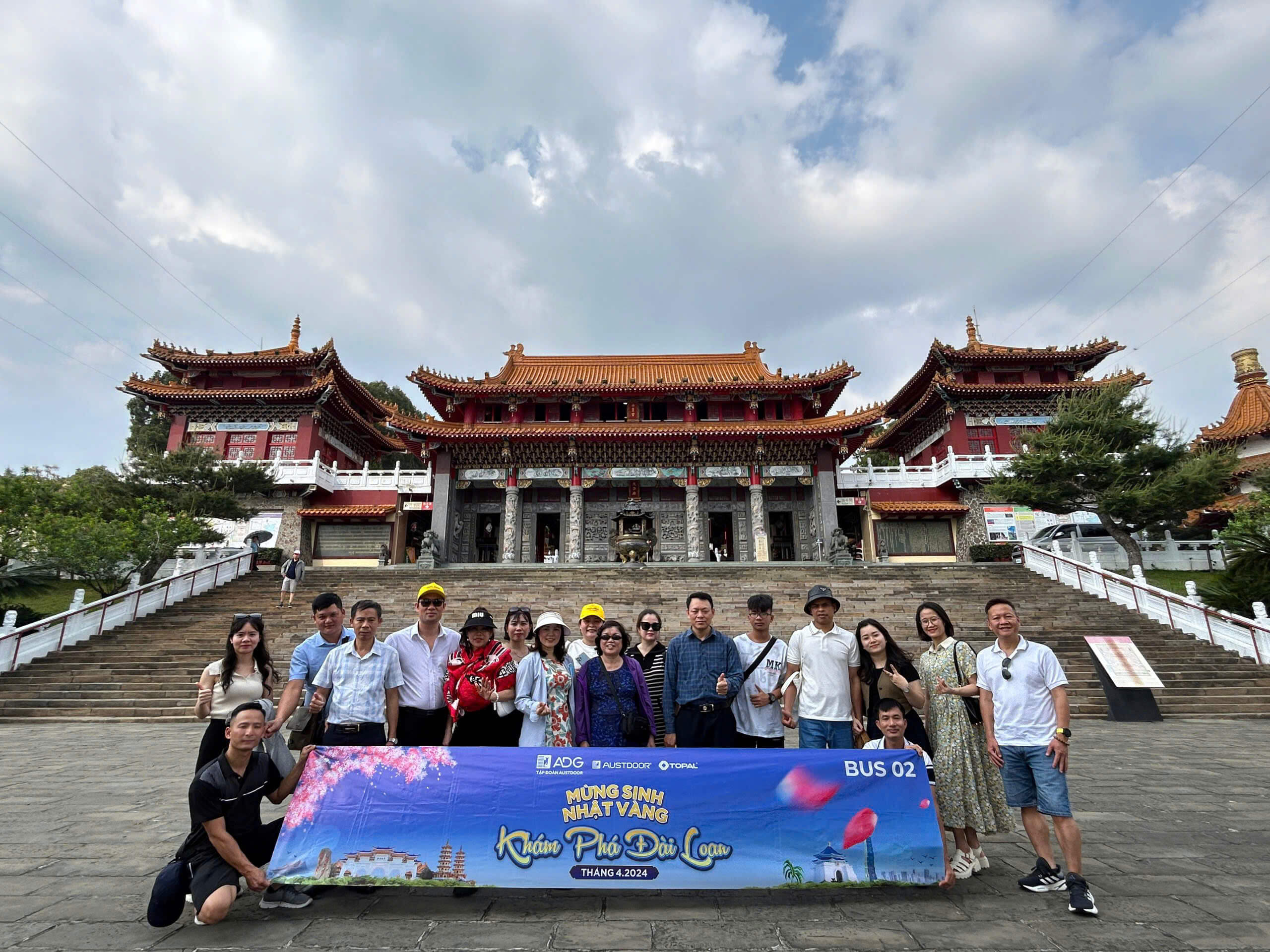 Giải pháp cửa cuốn VINACOM